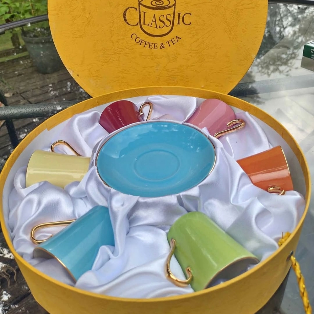 Vintage America Multicolor Coffee & Tea Set